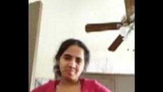 Desi house wife nude selfie video