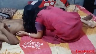 Desi Young Hot CBhabhi Caught By Hidden Camera